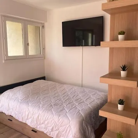 Studio Moderne Et Cosy Avec Balcon Et Parking Daire Périgueux