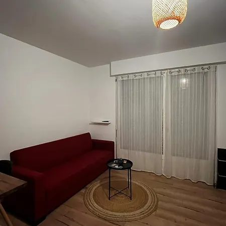 Studio Moderne Et Cosy Avec Balcon Et Parking